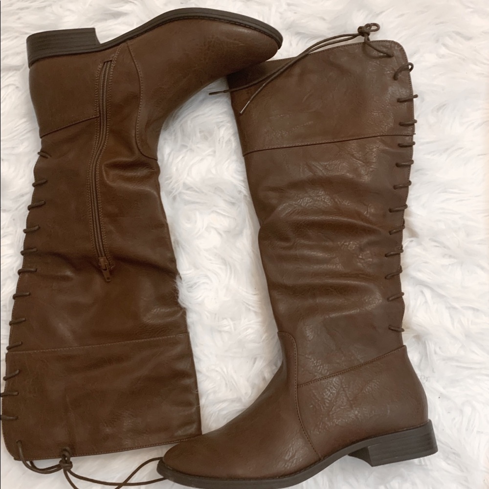 Brown boots